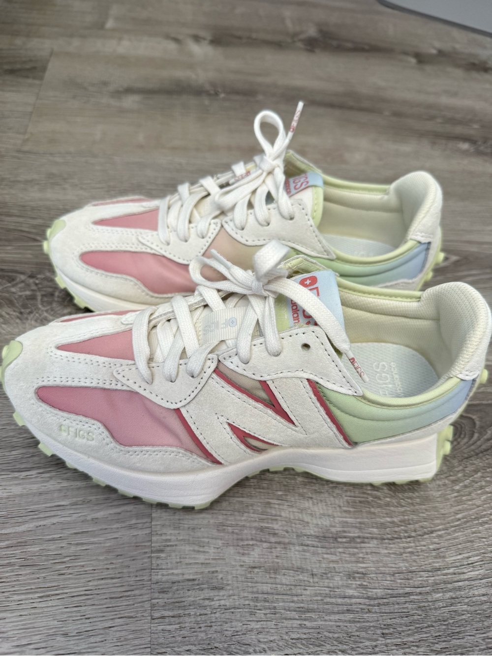 Women's Figs x New Balance 327 Ombre